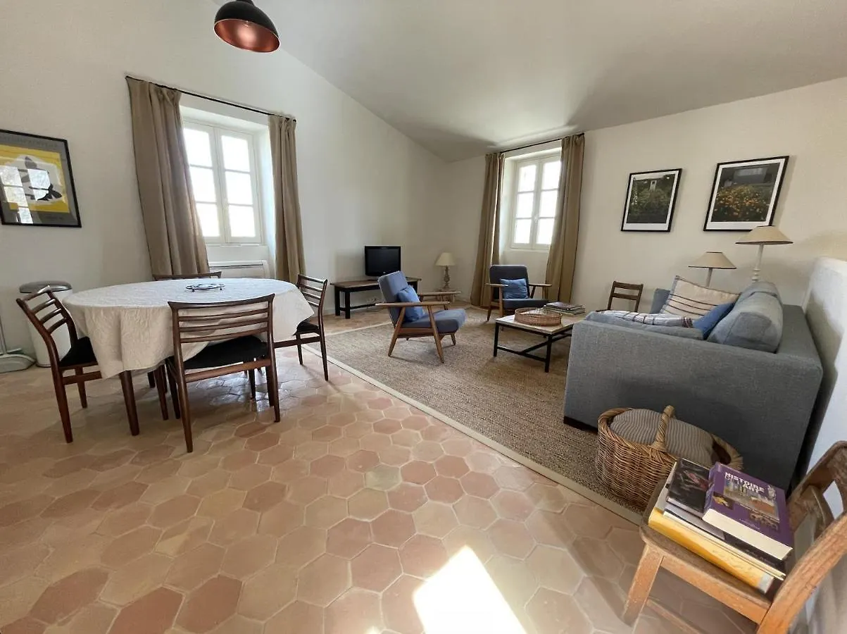 Ventoux Apartment Apt 0*,
